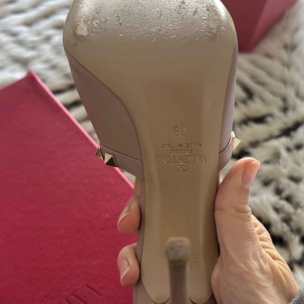 Valentino Taupe Rockstud Women's Heels - Picture 5 of 7
